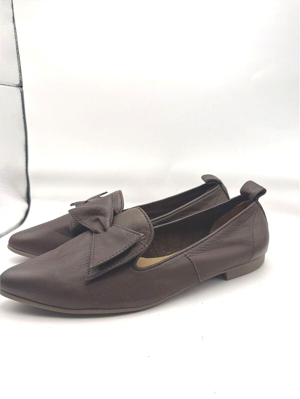 Bueno Illy Loafer Size 37 7 Brown Leather Flat Shoes with Bow Detail